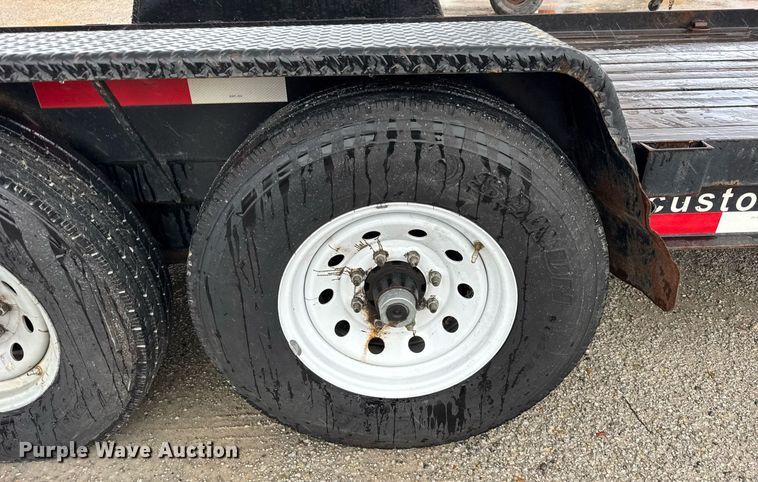 image for item DH9939 2017 B&B tilt deck equipment trailer