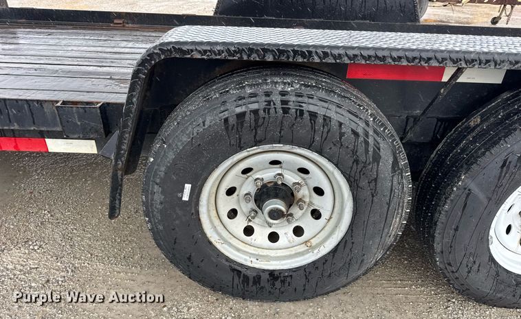 image for item DH9939 2017 B&B tilt deck equipment trailer