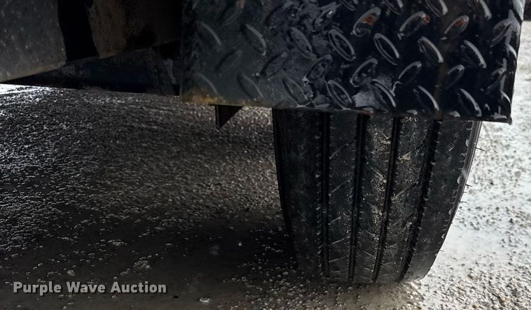 image for item DH9939 2017 B&B tilt deck equipment trailer