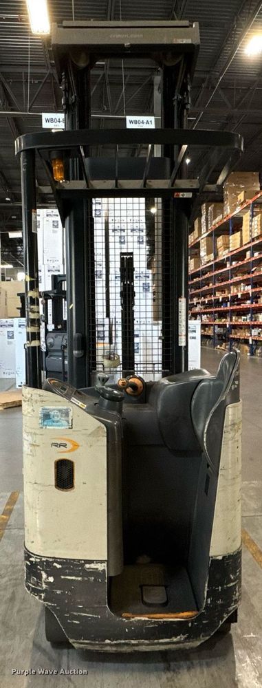 image for item DH9979 2015 Crown RR5725-35 reach truck