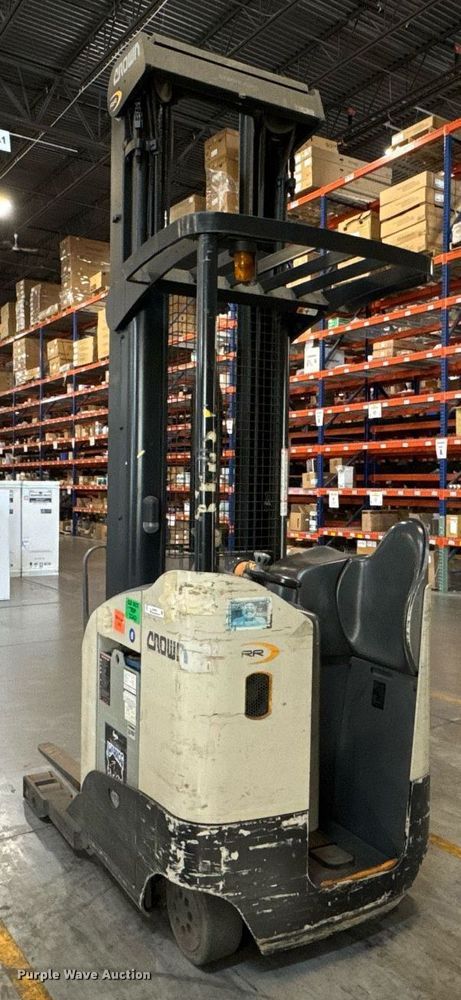 image for item DH9979 2015 Crown RR5725-35 reach truck