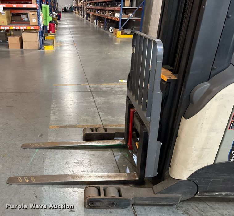 image for item DH9979 2015 Crown RR5725-35 reach truck