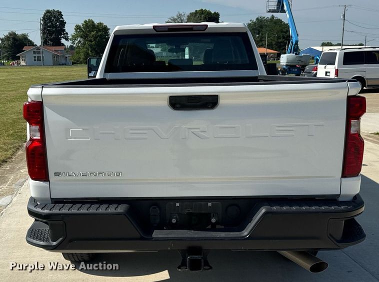 image for item DI9146 2022 Chevrolet Silverado 2500HD Crew Cab pickup truck