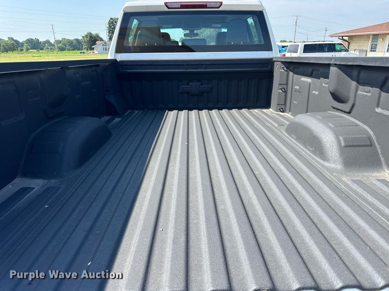 image for item DI9146 2022 Chevrolet Silverado 2500HD Crew Cab pickup truck