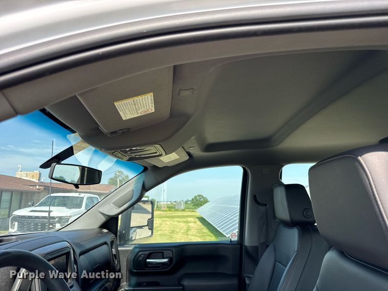 image for item DI9146 2022 Chevrolet Silverado 2500HD Crew Cab pickup truck