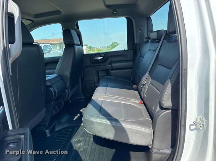 image for item DI9146 2022 Chevrolet Silverado 2500HD Crew Cab pickup truck