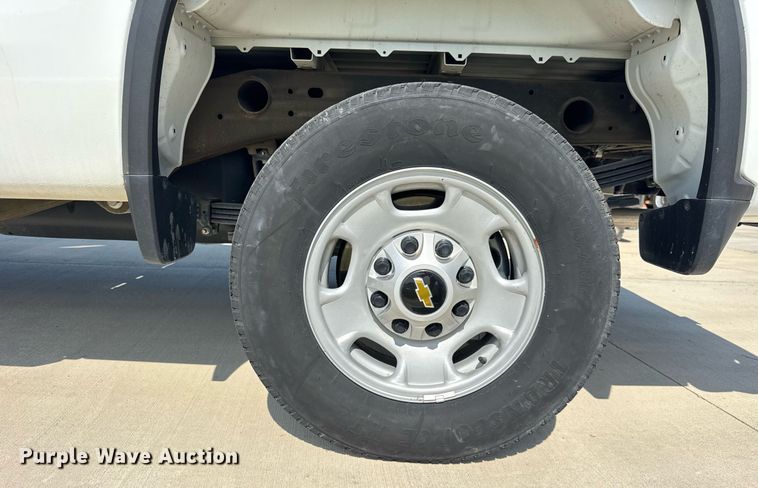 image for item DI9146 2022 Chevrolet Silverado 2500HD Crew Cab pickup truck