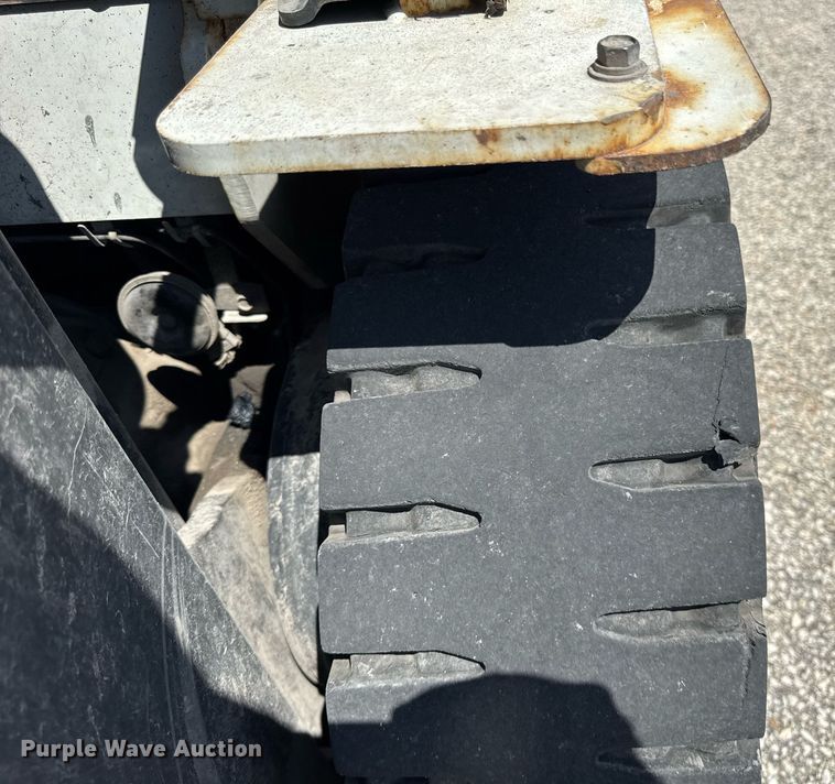 image for item DI9198 2013 Nissan PL60LP forklift