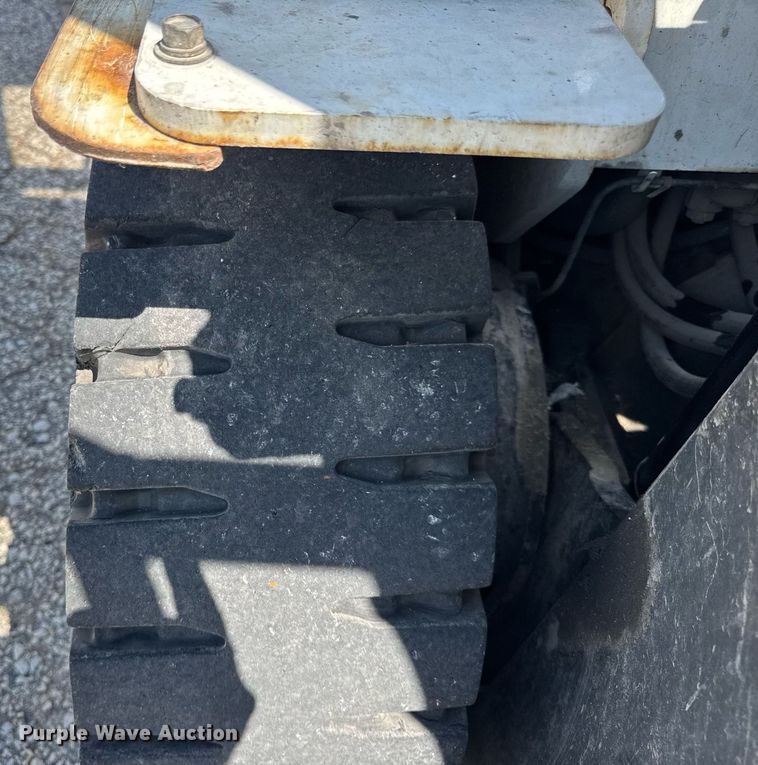 image for item DI9198 2013 Nissan PL60LP forklift