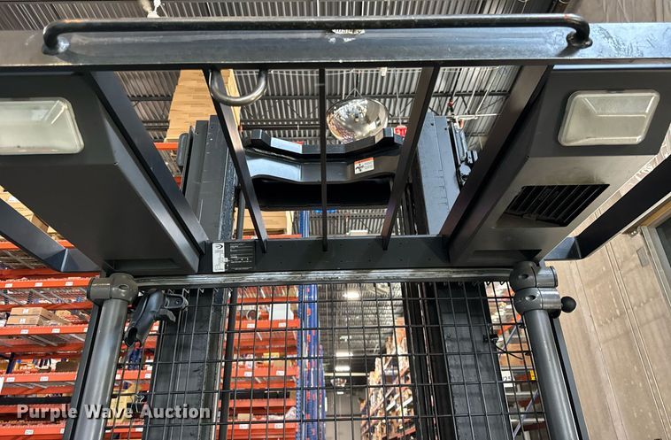 image for item DI9291 2017 Crown SP4020-30 order picker