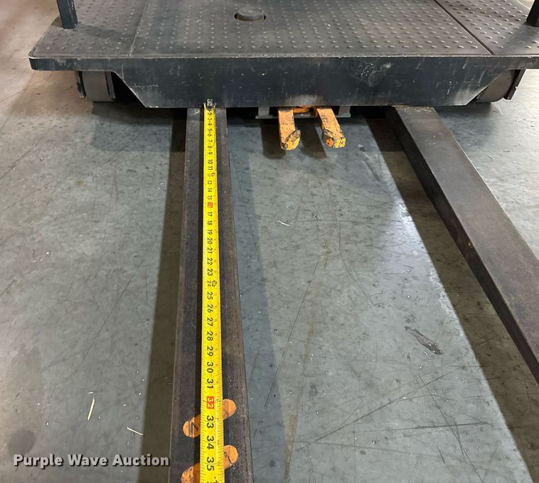 image for item DI9291 2017 Crown SP4020-30 order picker