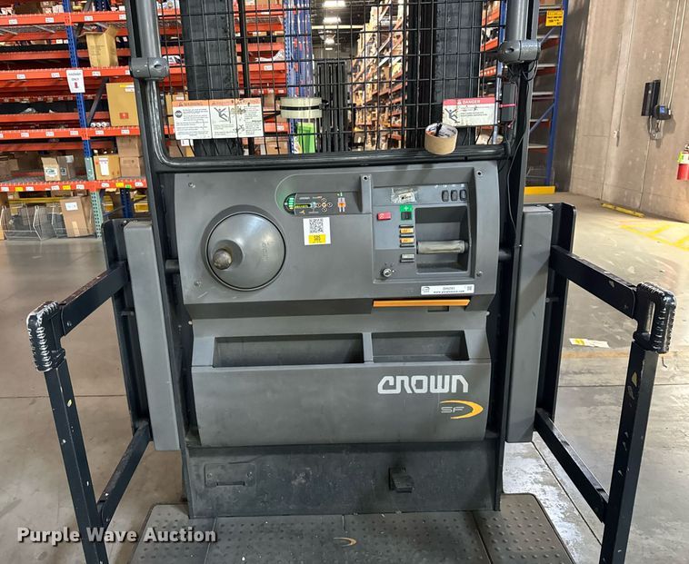 image for item DI9291 2017 Crown SP4020-30 order picker