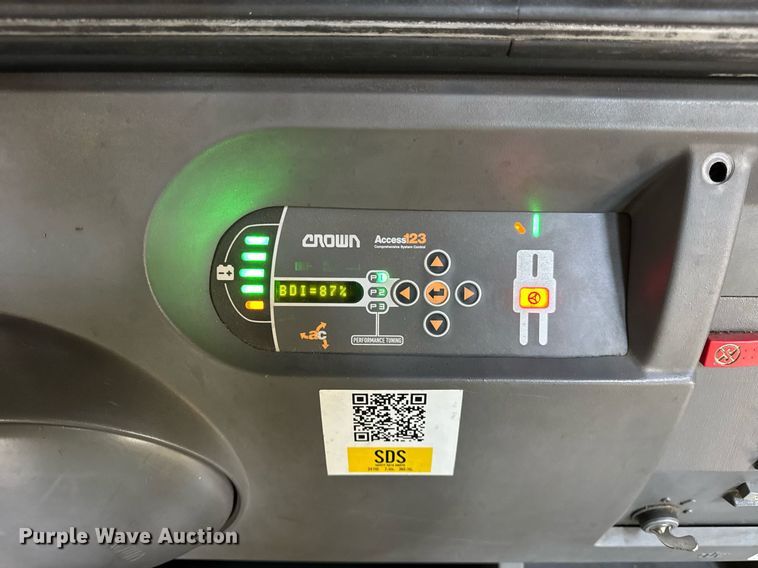 image for item DI9291 2017 Crown SP4020-30 order picker