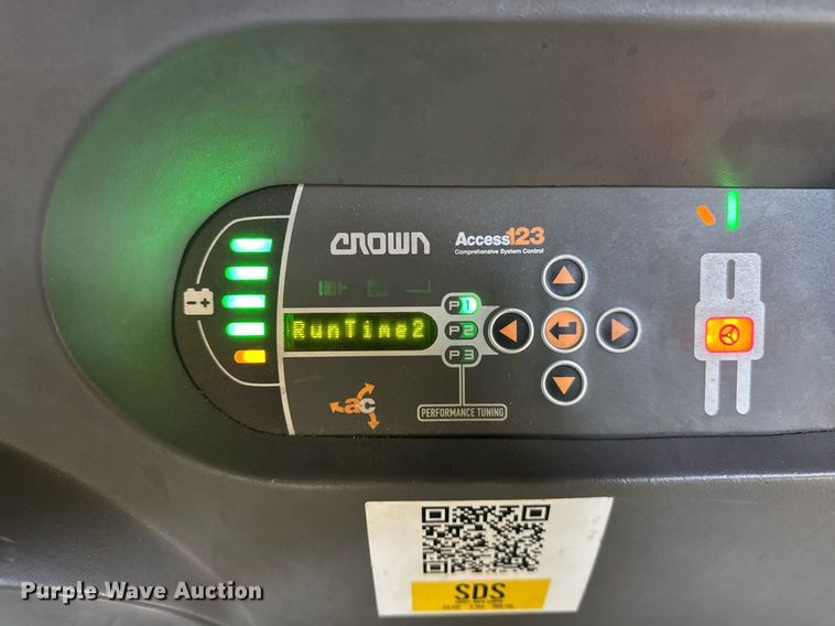 image for item DI9291 2017 Crown SP4020-30 order picker