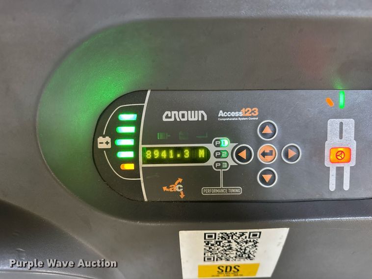 image for item DI9291 2017 Crown SP4020-30 order picker