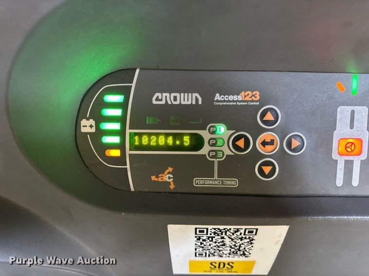 image for item DI9291 2017 Crown SP4020-30 order picker