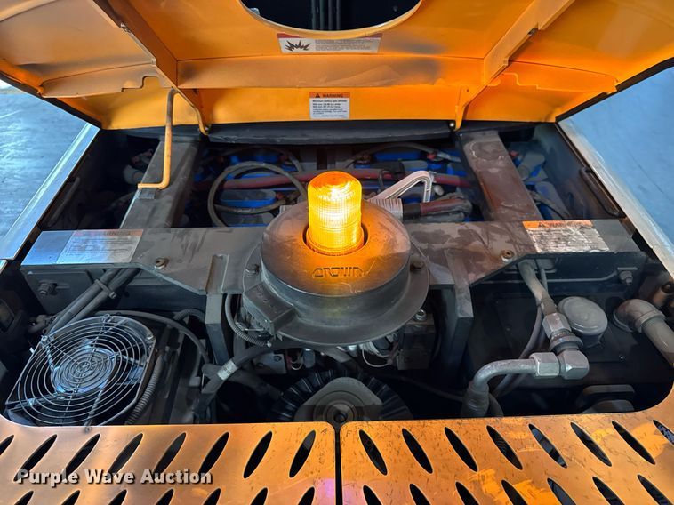 image for item DI9291 2017 Crown SP4020-30 order picker