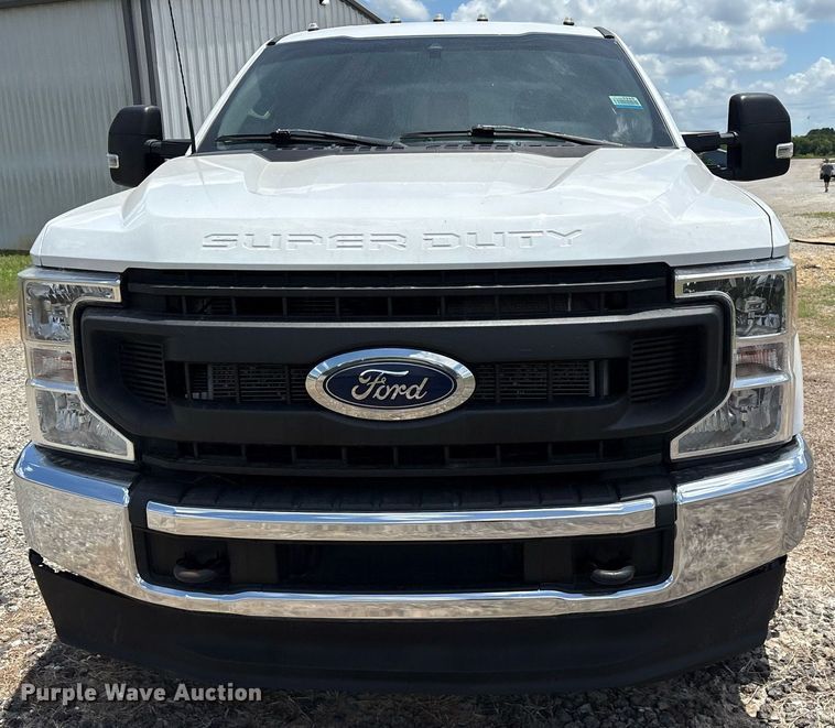 image for item DM1925 2022 Ford F350 Super Duty XL Crew Cab utility bed pickup truck
