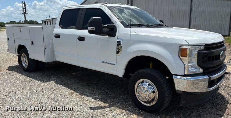 image for item DM1925 2022 Ford F350 Super Duty XL Crew Cab utility bed pickup truck