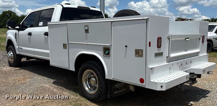 image for item DM1925 2022 Ford F350 Super Duty XL Crew Cab utility bed pickup truck