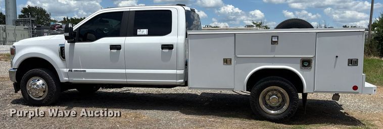 image for item DM1925 2022 Ford F350 Super Duty XL Crew Cab utility bed pickup truck