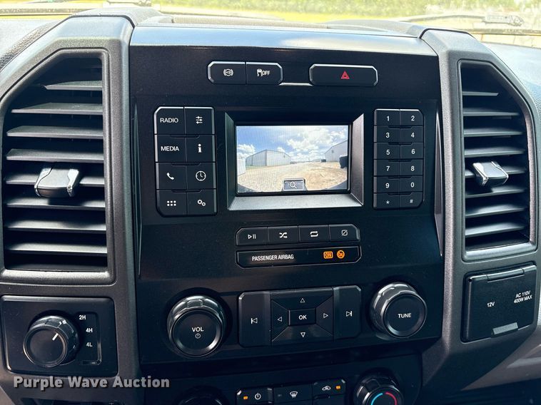 image for item DM1925 2022 Ford F350 Super Duty XL Crew Cab utility bed pickup truck