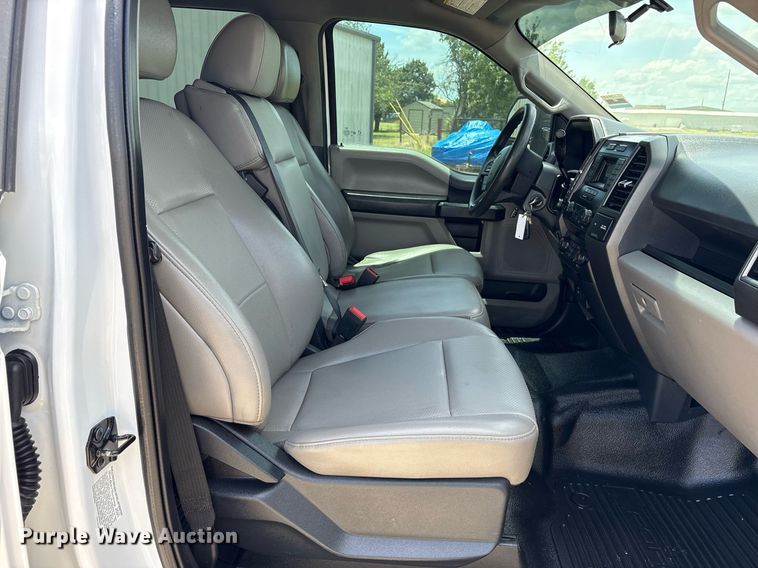 image for item DM1925 2022 Ford F350 Super Duty XL Crew Cab utility bed pickup truck