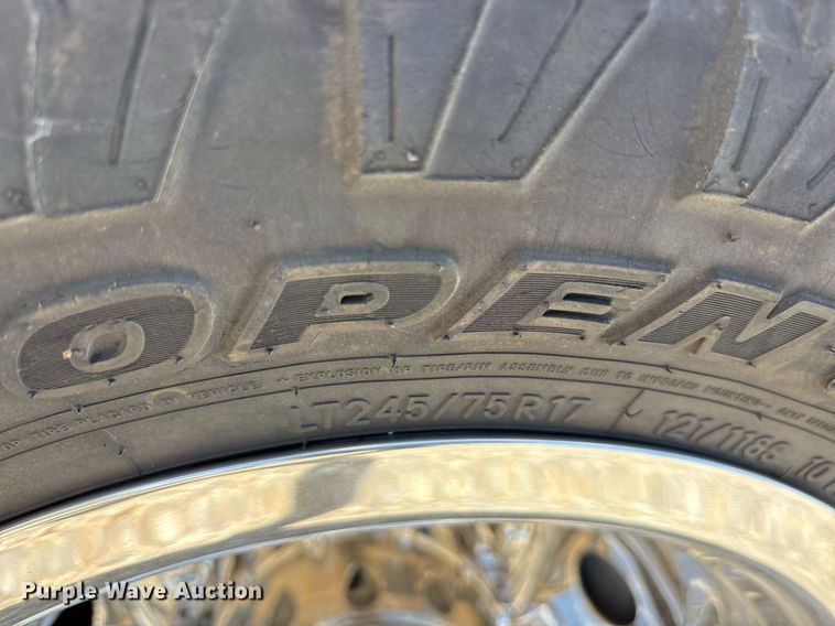 image for item DM1925 2022 Ford F350 Super Duty XL Crew Cab utility bed pickup truck