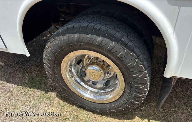 image for item DM1925 2022 Ford F350 Super Duty XL Crew Cab utility bed pickup truck