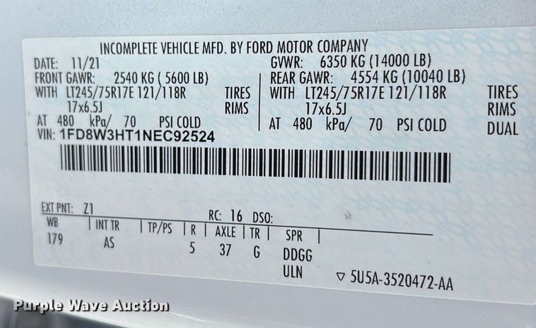 image for item DM1925 2022 Ford F350 Super Duty XL Crew Cab utility bed pickup truck