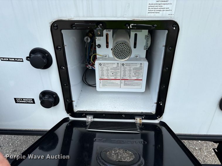 image for item DM1935 2025 Forest River Prime Time Tracer Ultra-Lite TRT308BRDLE camper