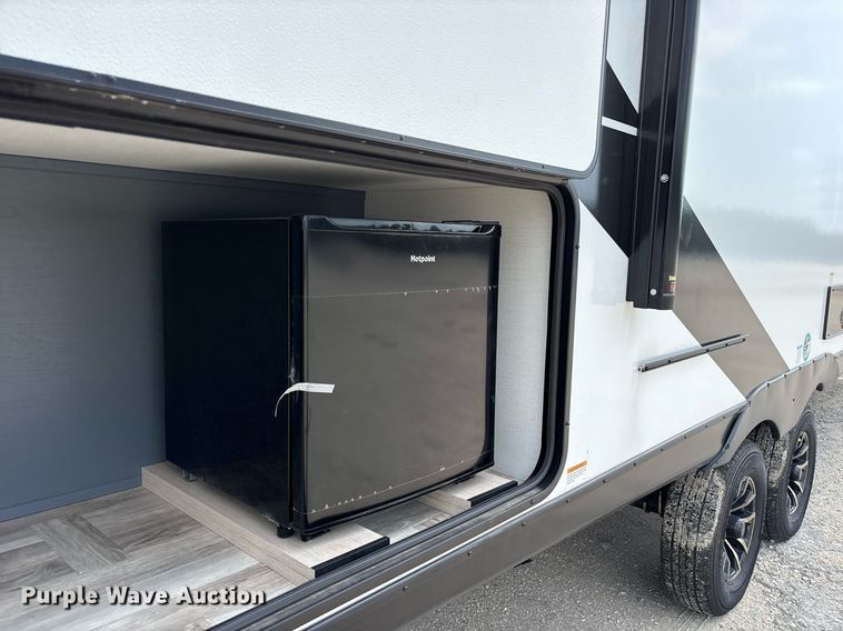 image for item DM1935 2025 Forest River Prime Time Tracer Ultra-Lite TRT308BRDLE camper