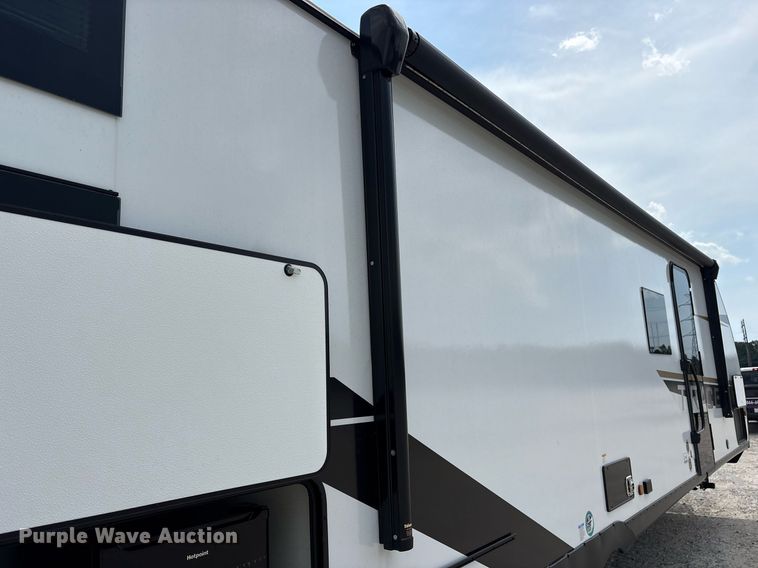 image for item DM1935 2025 Forest River Prime Time Tracer Ultra-Lite TRT308BRDLE camper