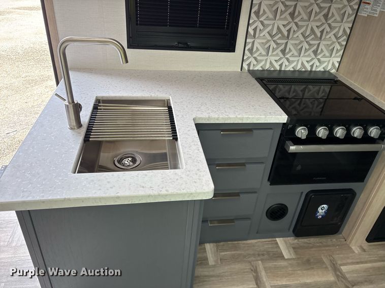 image for item DM1936 2025 Forest River Prime Time Tracer Ultra-Lite TRT308BRDLE camper