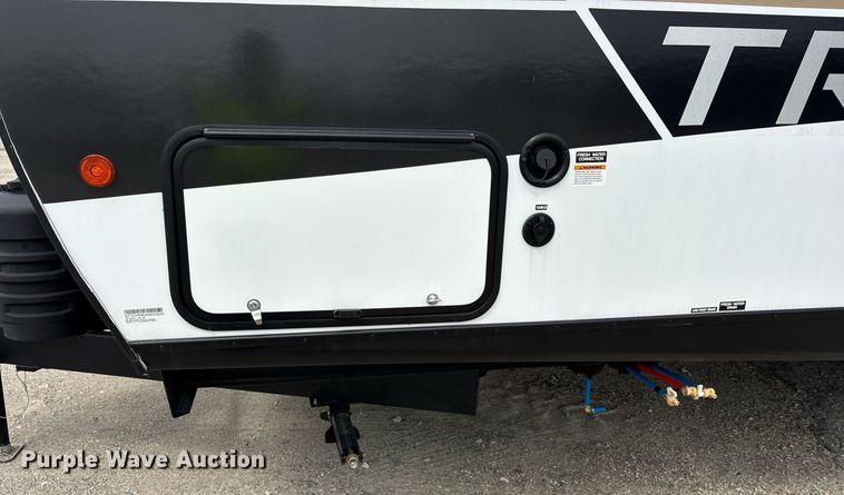 image for item DM1937 2025 Forest River Prime Time Tracer LE Ultra-Lite TRT240BHSLE camper