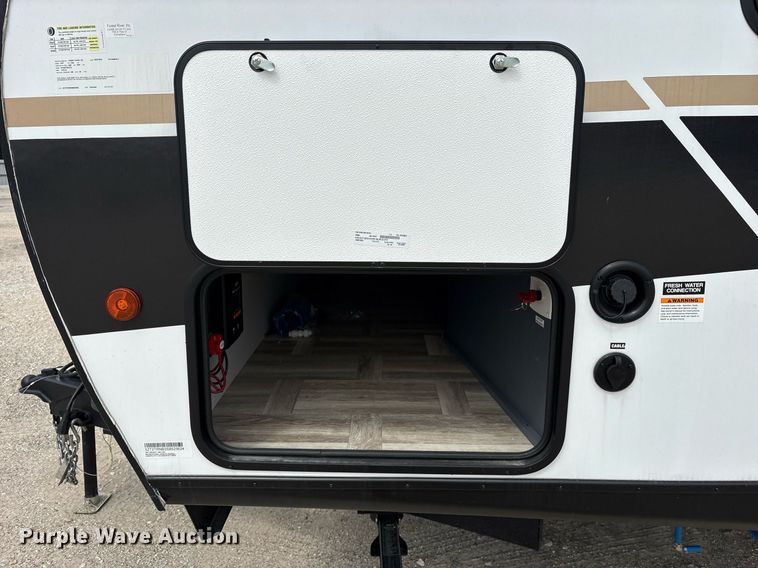 image for item DM1937 2025 Forest River Prime Time Tracer LE Ultra-Lite TRT240BHSLE camper