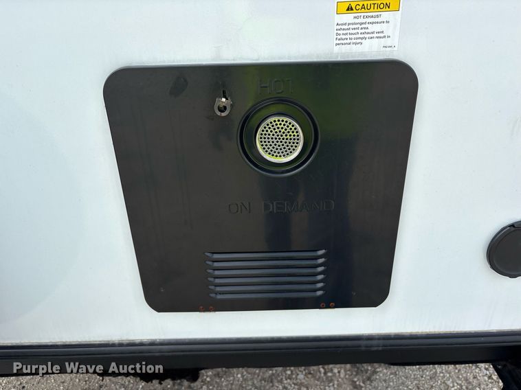 image for item DM1937 2025 Forest River Prime Time Tracer LE Ultra-Lite TRT240BHSLE camper