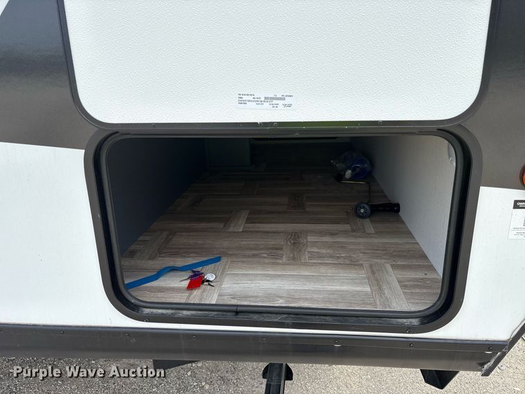 image for item DM1937 2025 Forest River Prime Time Tracer LE Ultra-Lite TRT240BHSLE camper