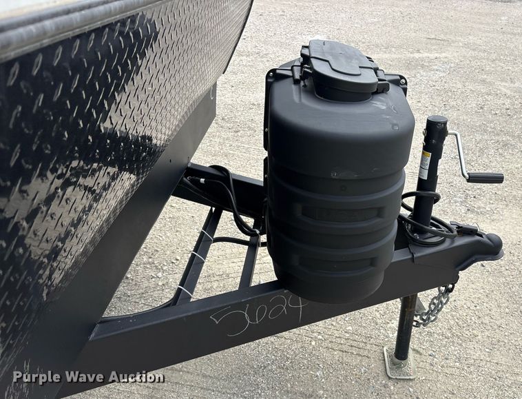 image for item DM1937 2025 Forest River Prime Time Tracer LE Ultra-Lite TRT240BHSLE camper