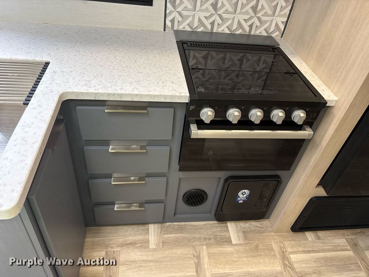 image for item DM1938 2025 Forest River Prime Time Tracer Ultra-Lite TRT308BRDLE camper