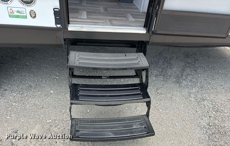 image for item DM1939 2025 Forest River Prime Time Tracer LE Ultra-Lite TRT240BHSLE camper