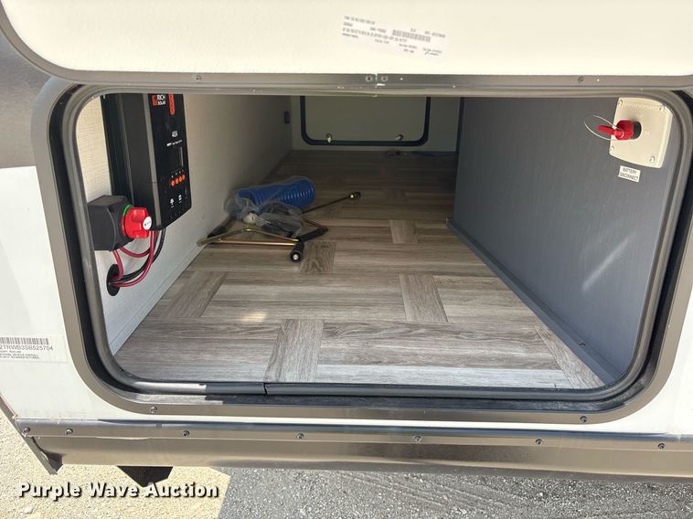 image for item DM1940 2025 Forest River Prime Time Tracer Ultra-Lite TRT308BRDLE camper