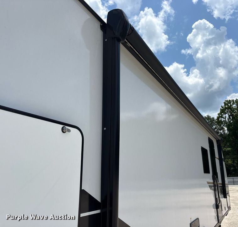 image for item DM1940 2025 Forest River Prime Time Tracer Ultra-Lite TRT308BRDLE camper