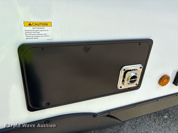 image for item DM1940 2025 Forest River Prime Time Tracer Ultra-Lite TRT308BRDLE camper