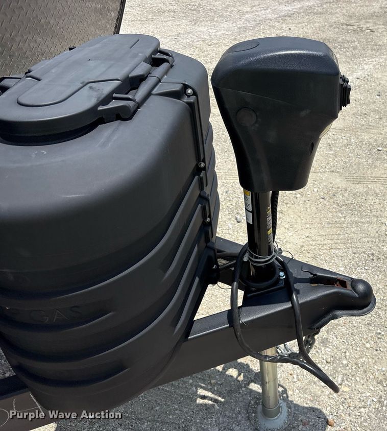 image for item DM1940 2025 Forest River Prime Time Tracer Ultra-Lite TRT308BRDLE camper