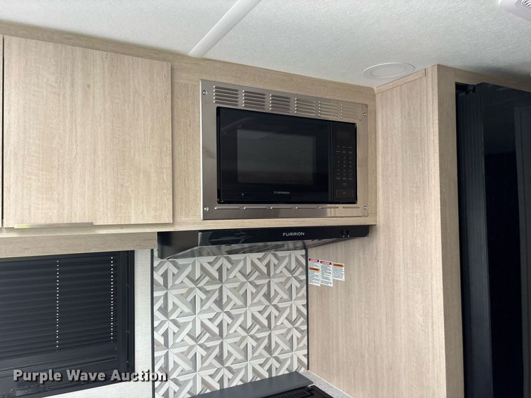 image for item DM1940 2025 Forest River Prime Time Tracer Ultra-Lite TRT308BRDLE camper