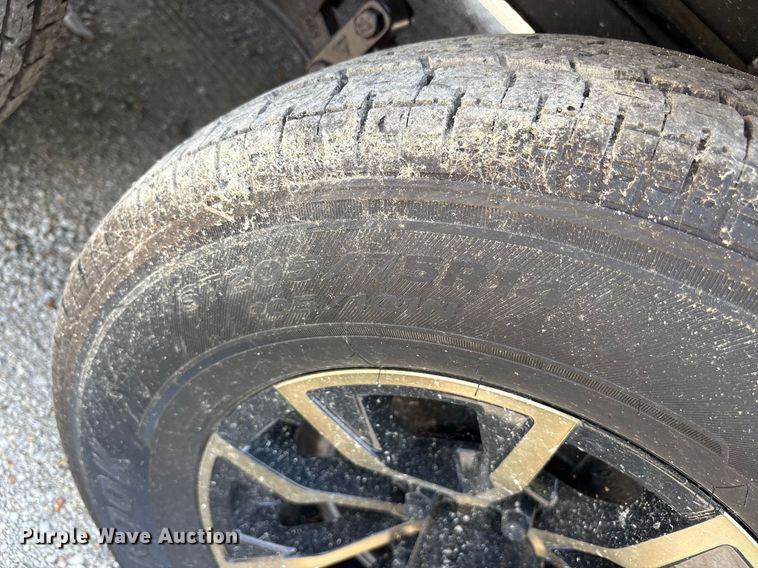 image for item DM1940 2025 Forest River Prime Time Tracer Ultra-Lite TRT308BRDLE camper