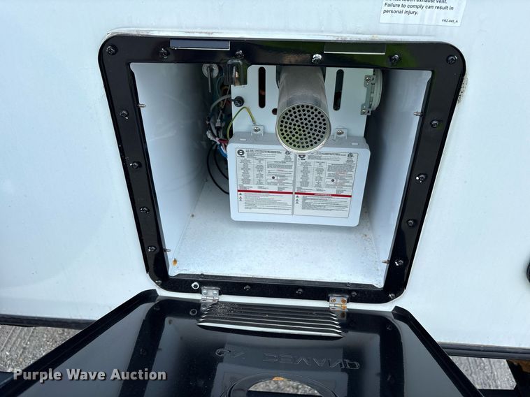 image for item DM1941 2025 Forest River Prime Time Tracer LE Ultra-Lite TRT240BHSLE camper