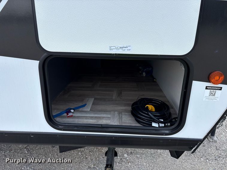 image for item DM1941 2025 Forest River Prime Time Tracer LE Ultra-Lite TRT240BHSLE camper