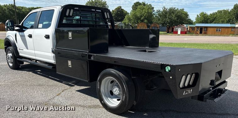 image for item DM1943 2019 Ford F550 Crew Cab flatbed truck